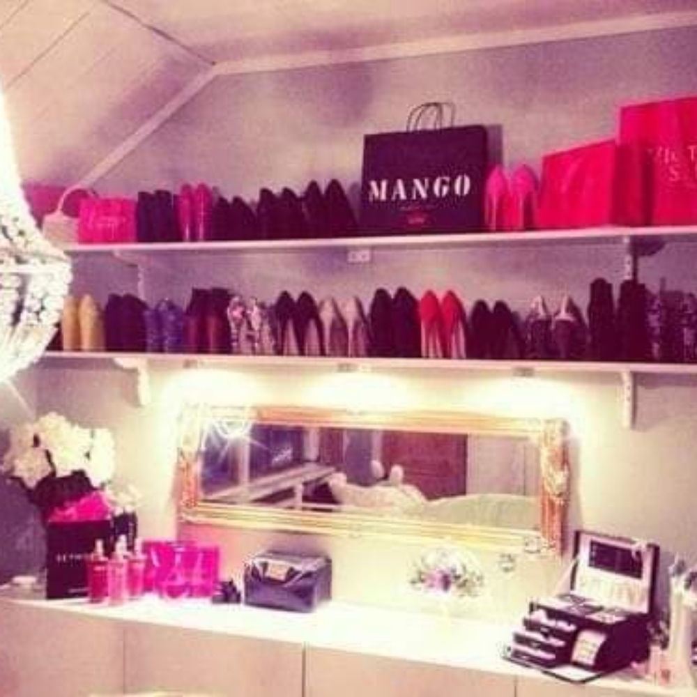 Closets - Picture 3 of 8